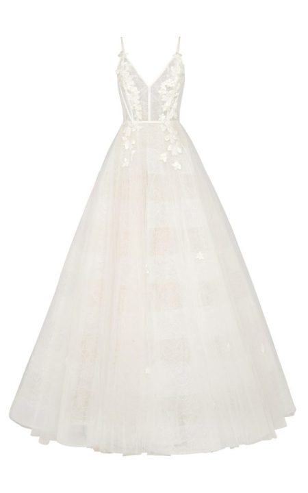 Bridal fashion ghost photography;
